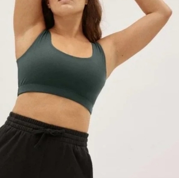 Everlane The Perform Bra in Pine•XS - Picture 5 of 13